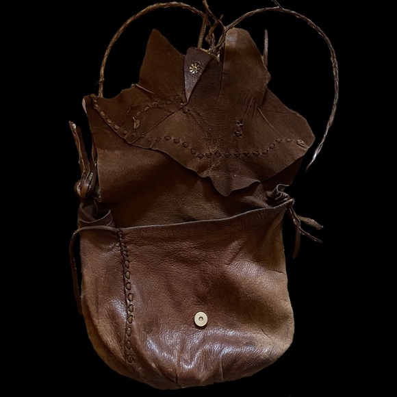 Vintage Handmade Deer-hide Pocketbook - Picture 4 of 6